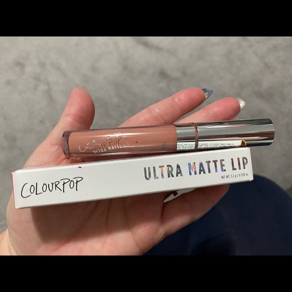 4 colourpop lipsticks 💄💄💄💄 and lip gloss matte - Picture 3 of 6